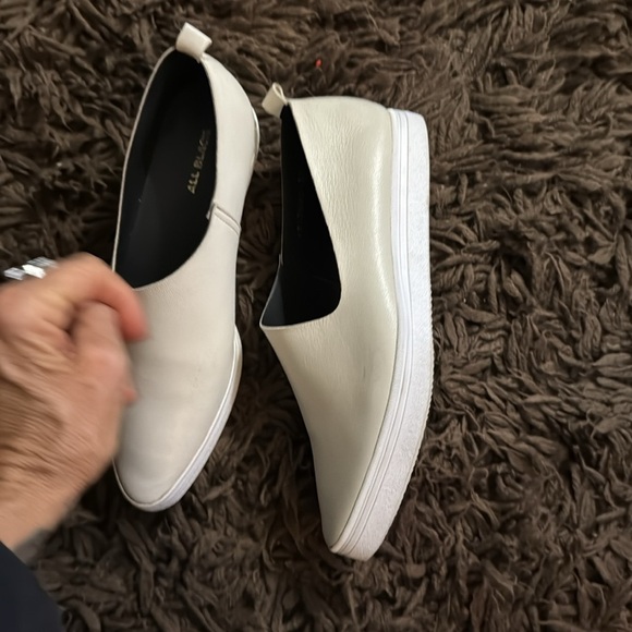 {{all black}} Side Scoop Leather Flats in bone white from Anthropologie - Picture 5 of 11